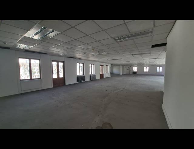 3,730M² OFFICE TO LET IN SANDTON CENTRAL